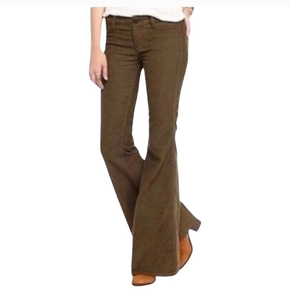 Free People Jolene Corduroy Flare Bellbottoms  in Light Military Green - Size 31 - Picture 1 of 12